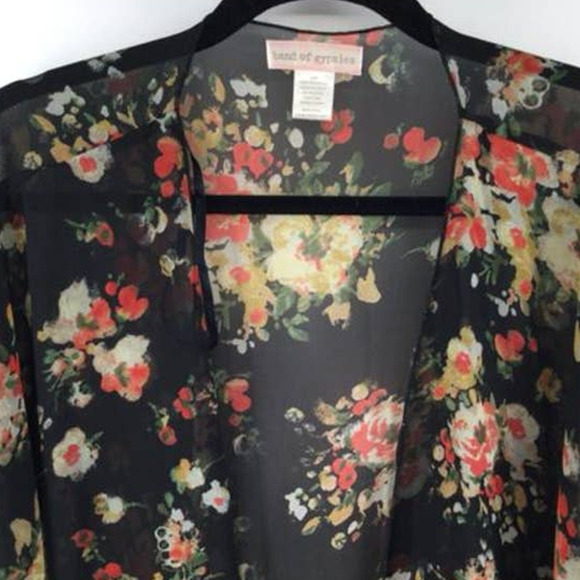 Band‎ of Gypsies Sheer Cover Up Small Black Floral - Picture 2 of 4